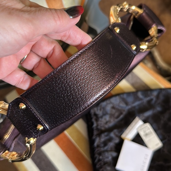 Gucci Bamboo Ring Hobo in Burgundy Metallic Leather - Picture 5 of 17